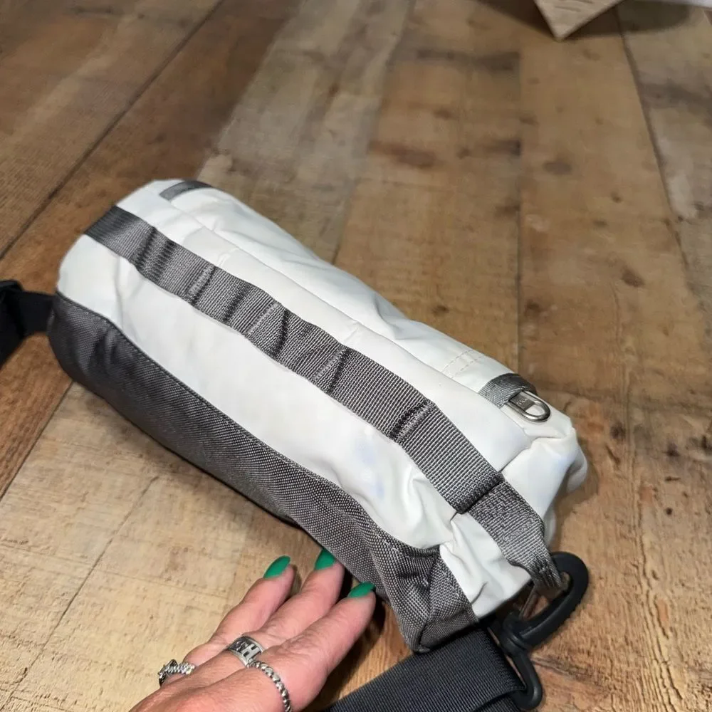 The North Face White Duffle Mini Very Rare Crossbody Has Flaws